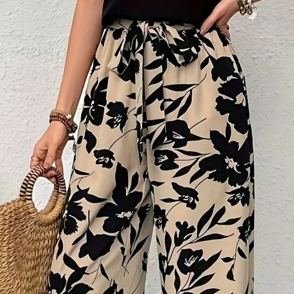 Floral Black and Tan Wide-Leg Pants - Picture 2 of 8